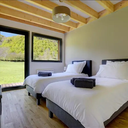 La Dormeuse Du Val * Chambon-sur-Lac