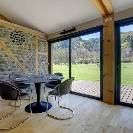 La Dormeuse Du Val Chambon-sur-Lac