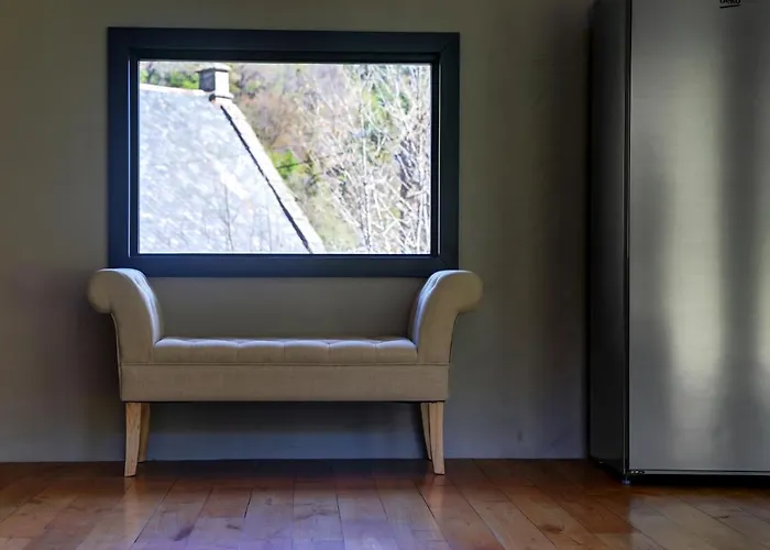 La Dormeuse Du Val * Chambon-sur-Lac