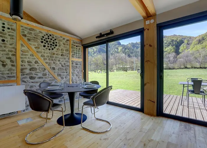 La Dormeuse Du Val Chambon-sur-Lac